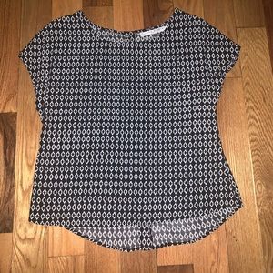 Max Studio Black & White Patterned Blouse